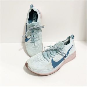 Nike Women’s Zoom Fly Flyknit Glacier Blue